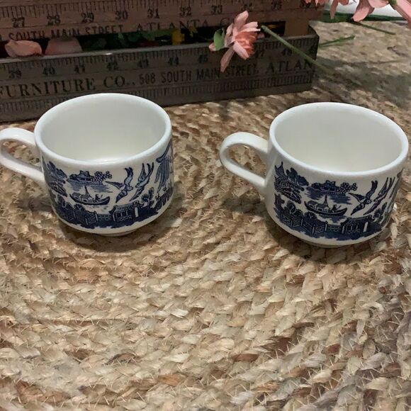 Blue willow Churchill cups set of 2 - Picture 1 of 6
